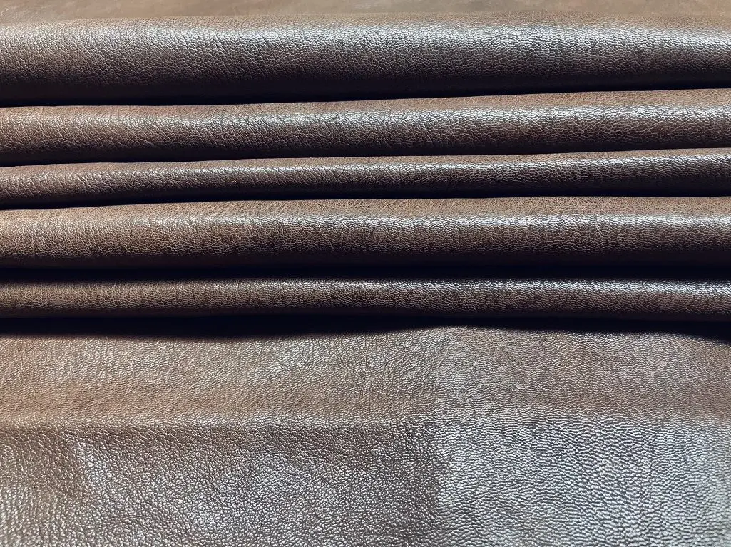 Brown 205 S T flat